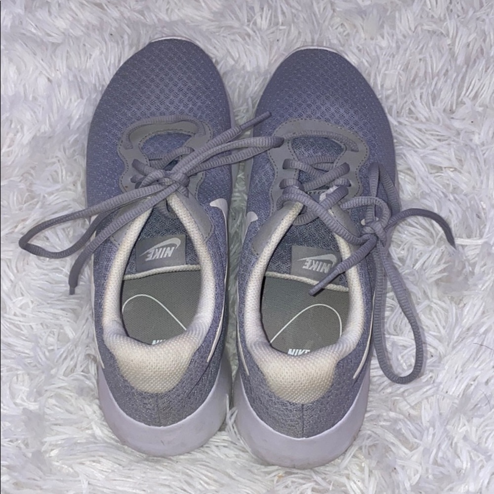 Basic grey Nike